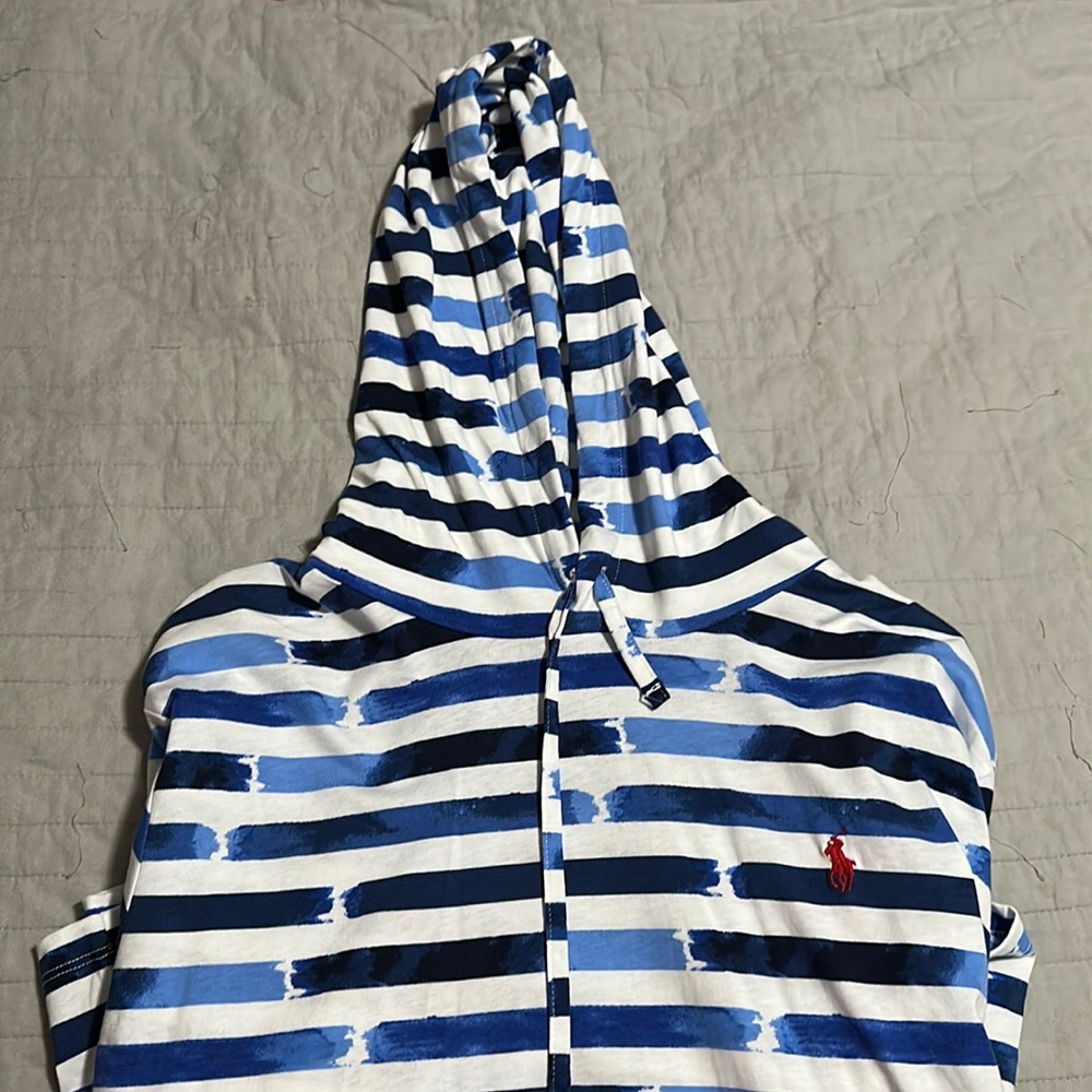 Polo long sleeve with hood